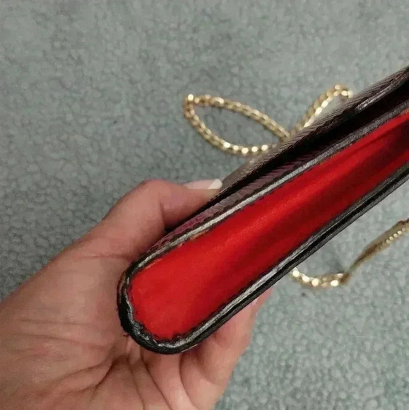 LOUIS VUITTON Epi Art Deco Clutch Red on chain - Picture 8 of 16